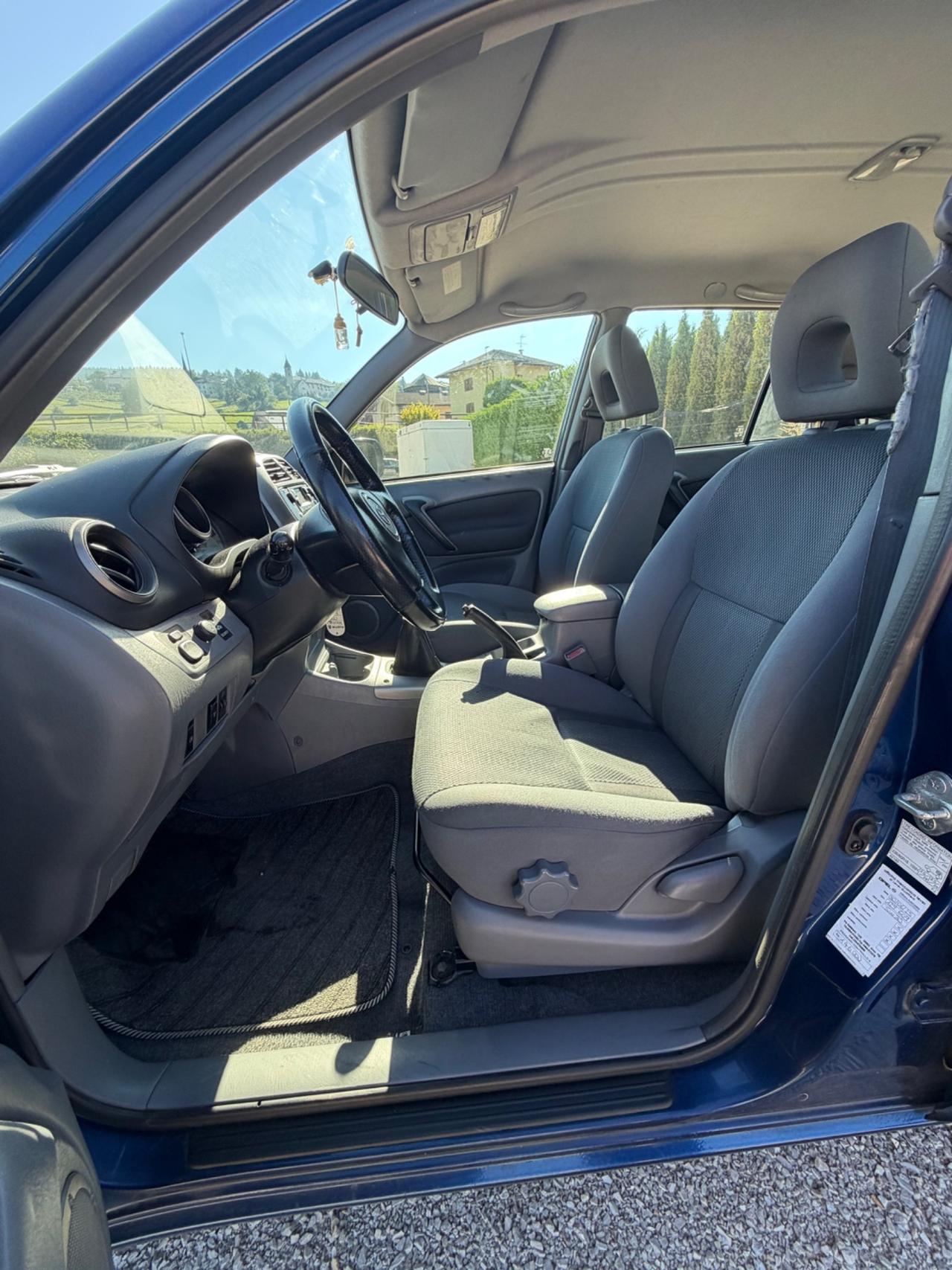 Toyota RAV 4 RAV4 2.0 Tdi D-4D cat 5 porte Sol