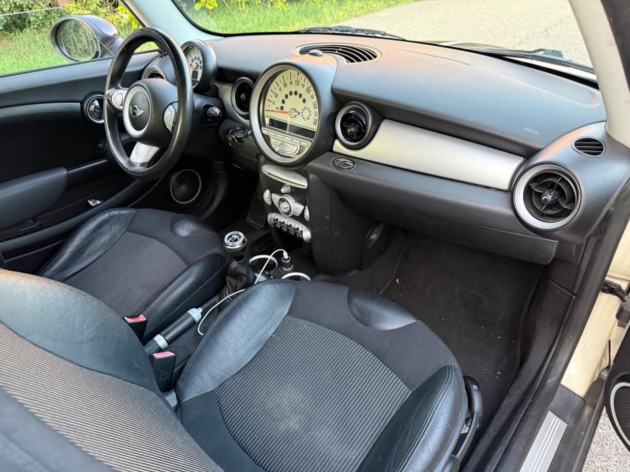 Mini 1.6 16V Cooper