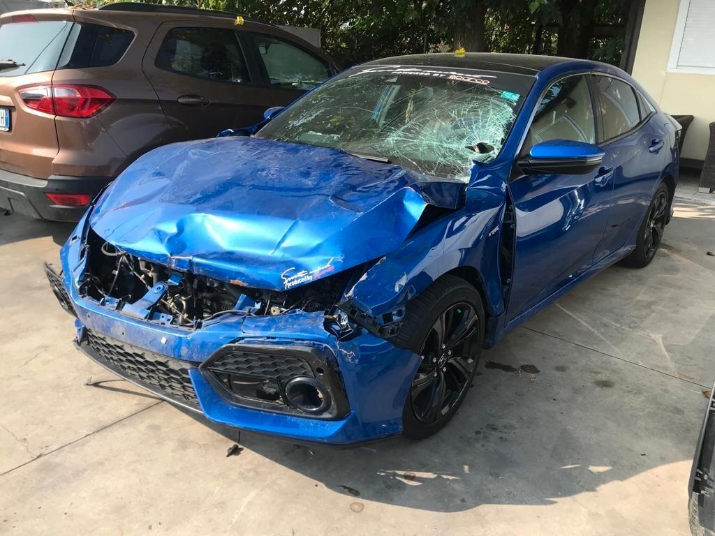 Honda Civic 1.0T 5 porte Comfort Navi, incidentata!!!