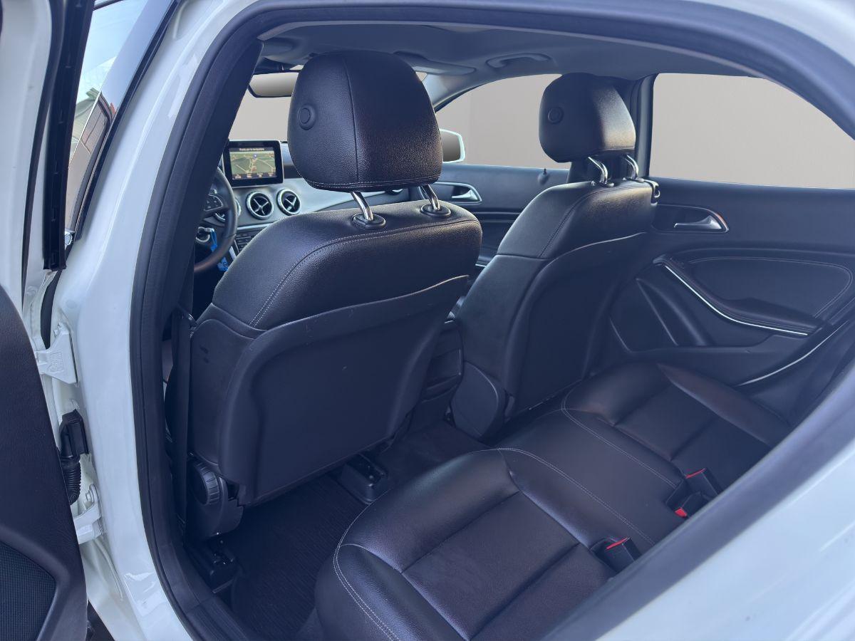 MERCEDES - Classe GLA - GLA 200 d Automatic Premium AMG TETTO