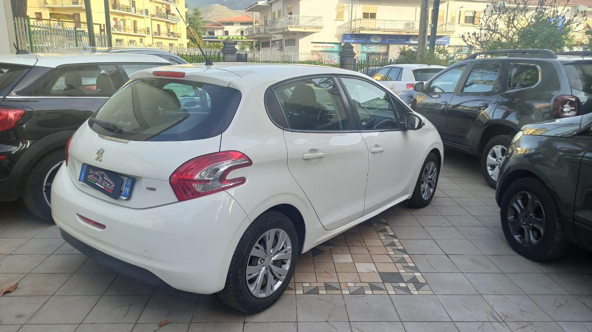 PEUGEOT - 208 - 1.6 e-HDi 92 CV S&S 5p. Allure