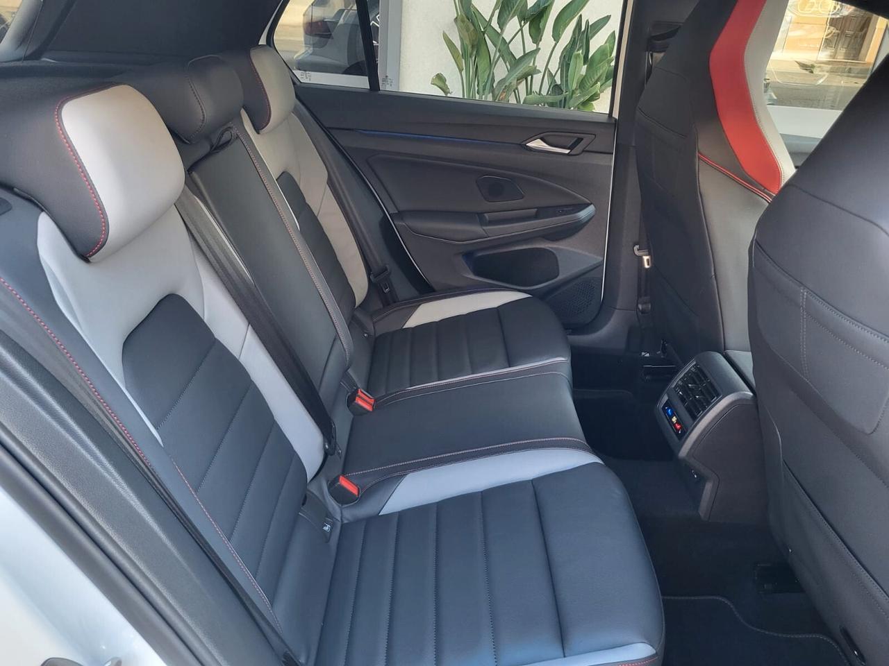 Volkswagen Golf GTI 2.0 DSG 245 CV/PELLE VIENNA / TETTO APRIBILE / FARI IQ...