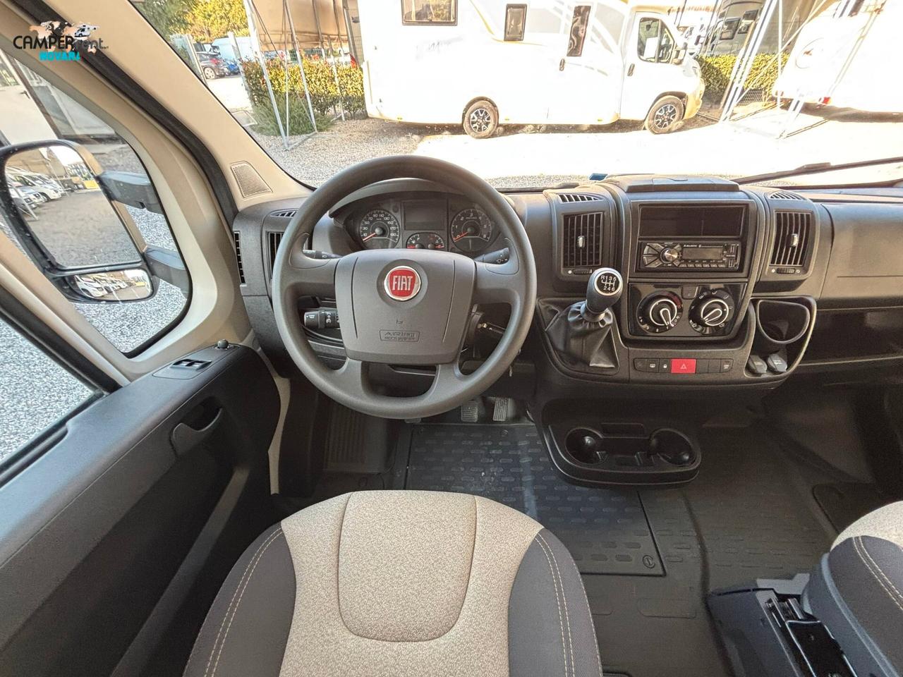 RIMOR XGO DYNAMIC 35 - mansardato con letto matrimoniale in coda ed ampio garage