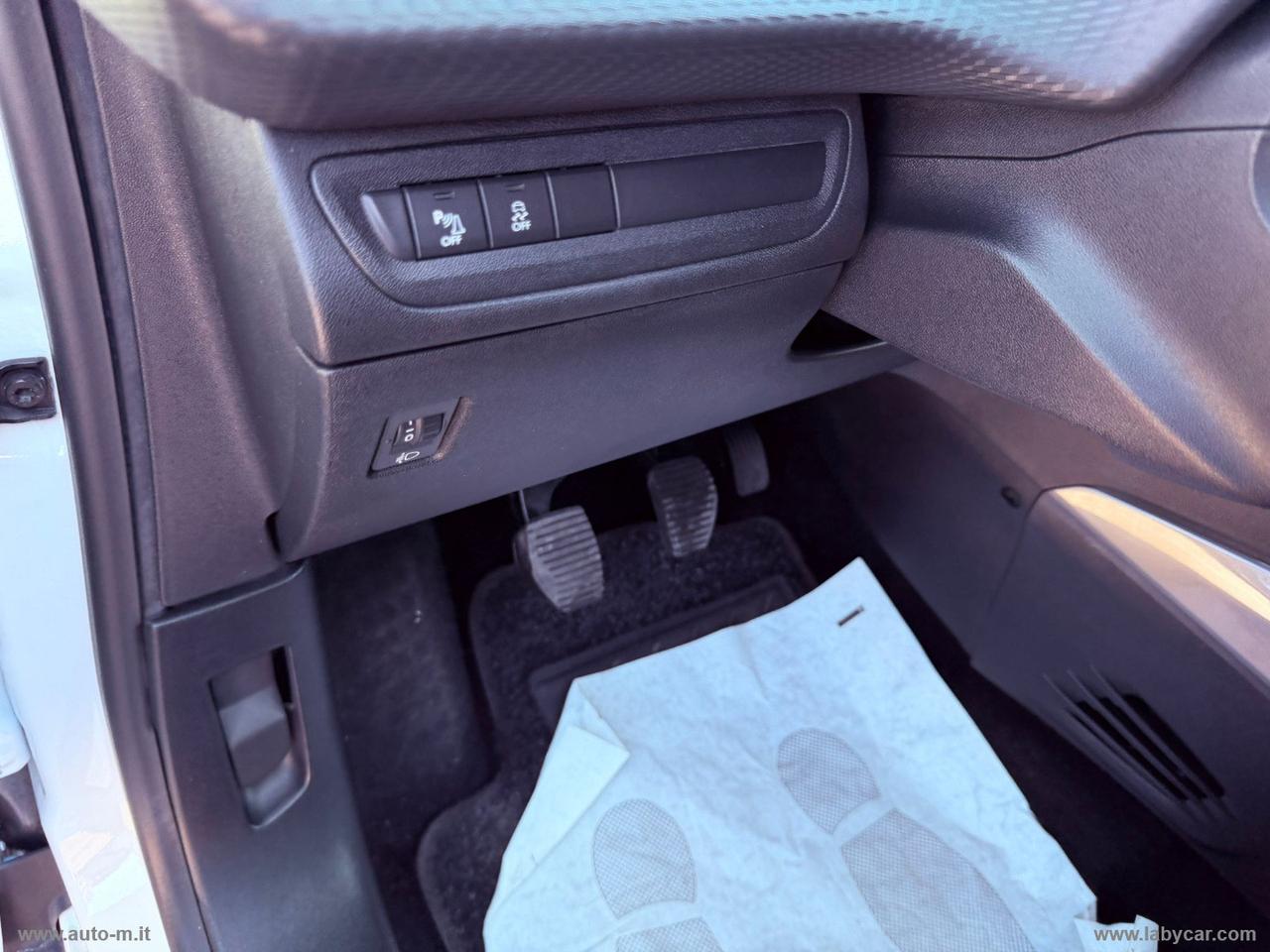 PEUGEOT 2008 BlueHDi 100 Allure