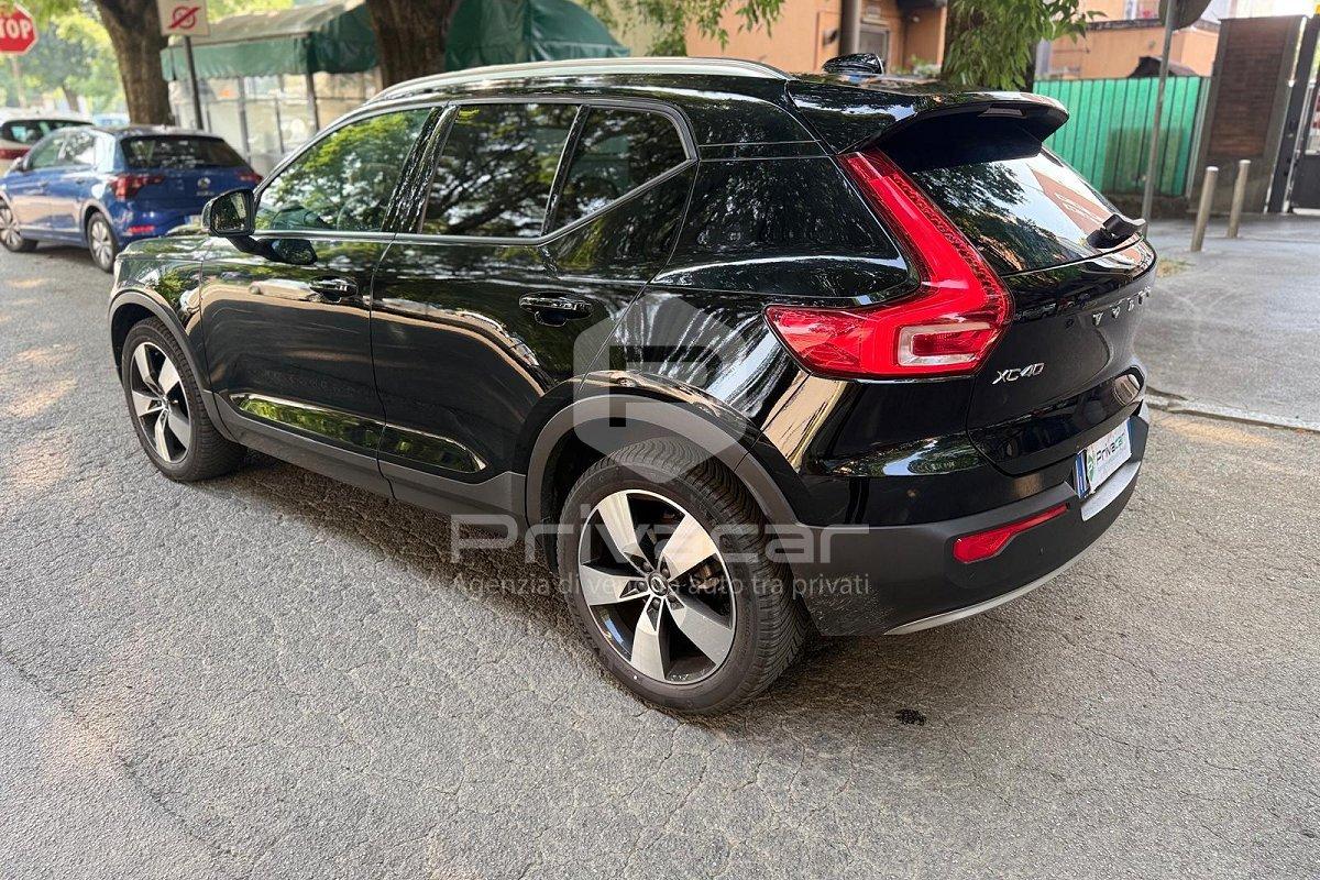 VOLVO XC40 T3 Geartronic Momentum Pro