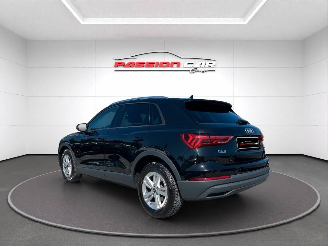 Audi Q3 35 2.0 tdi Business s-tronic