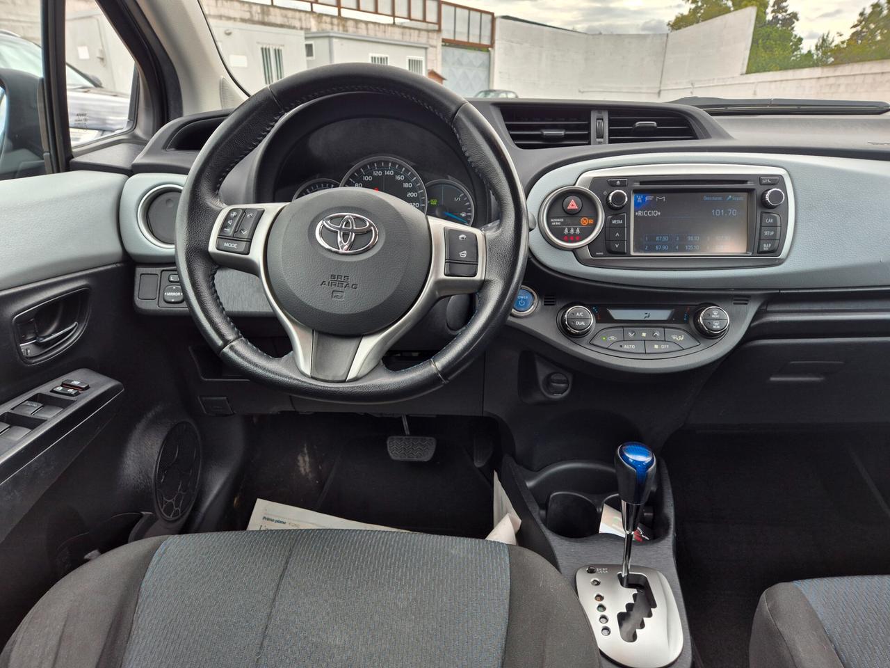 Toyota Yaris 1.5 Hybrid 5 porte Lounge