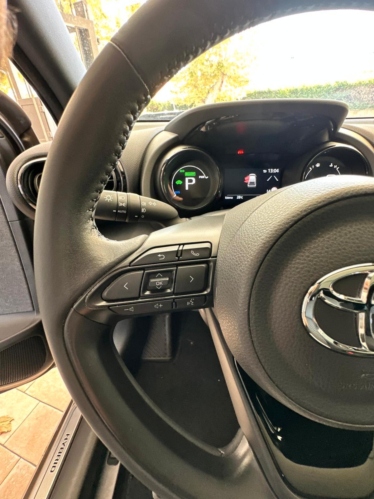 Toyota Yaris 1.5 Hybrid 5 porte Lounge