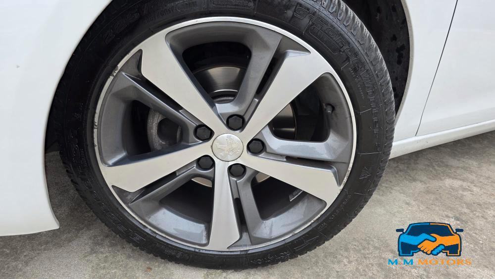 Peugeot 308 5 Porte 308 5p 1.5 bluehdi Gt Line s&s 130cv