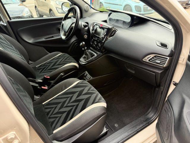 LANCIA Ypsilon 1.2 69 CV 5 porte GPL Ecochic Gold