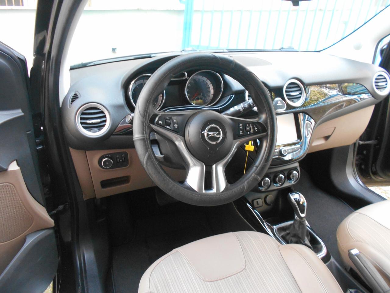 Opel Adam 1.4 87 CV Easytronic Slam