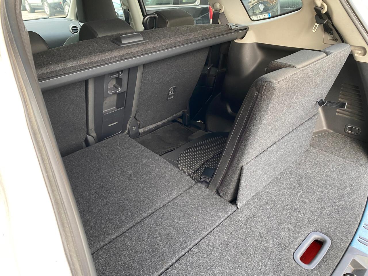 Nissan Qashqai Qashqai+2 2.0 dCi DPF Acenta