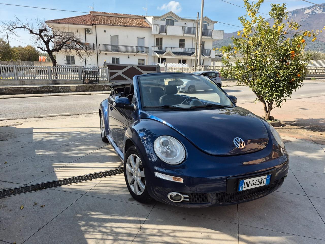 Volkswagen New Beetle 1.6 Cabrio