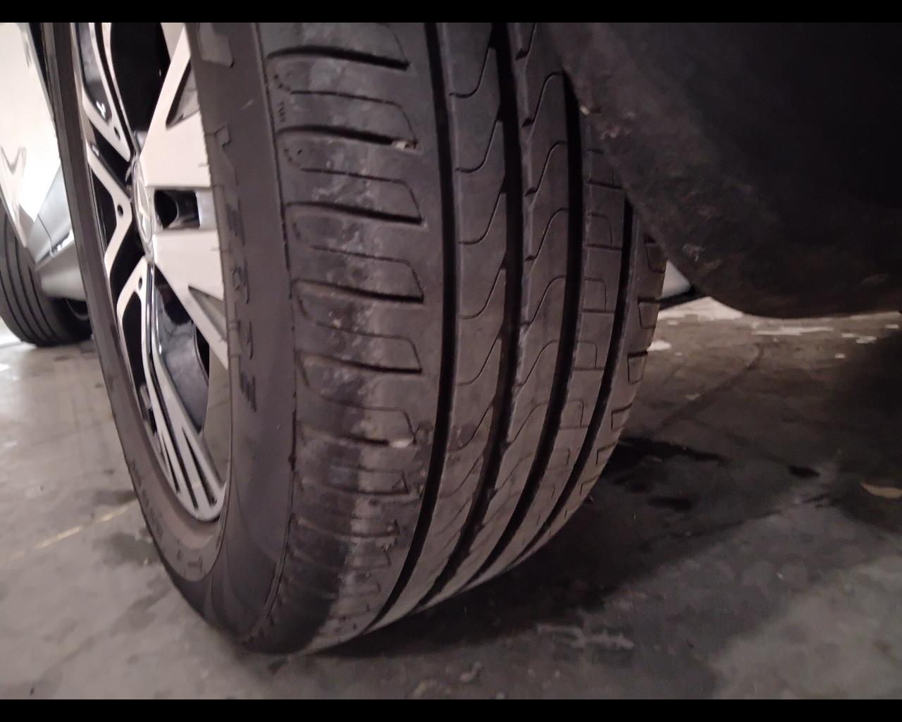 Mercedes-Benz GLB - X247 2023 - GLB 180 d Progressive Advanced auto