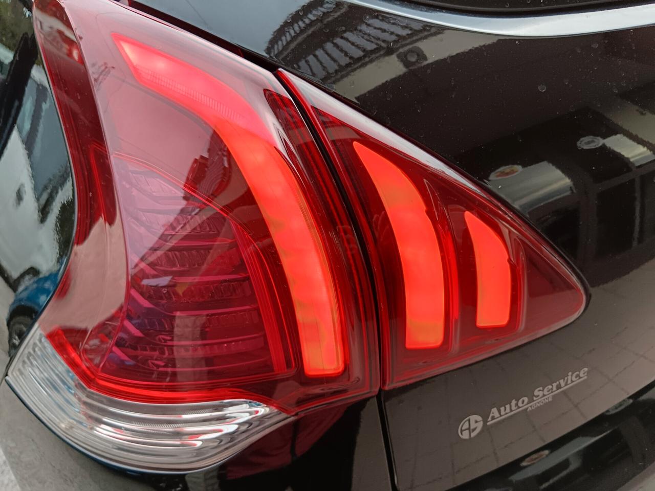 Peugeot 3008 1.6 HDi 115CV BUSINESS - 2014