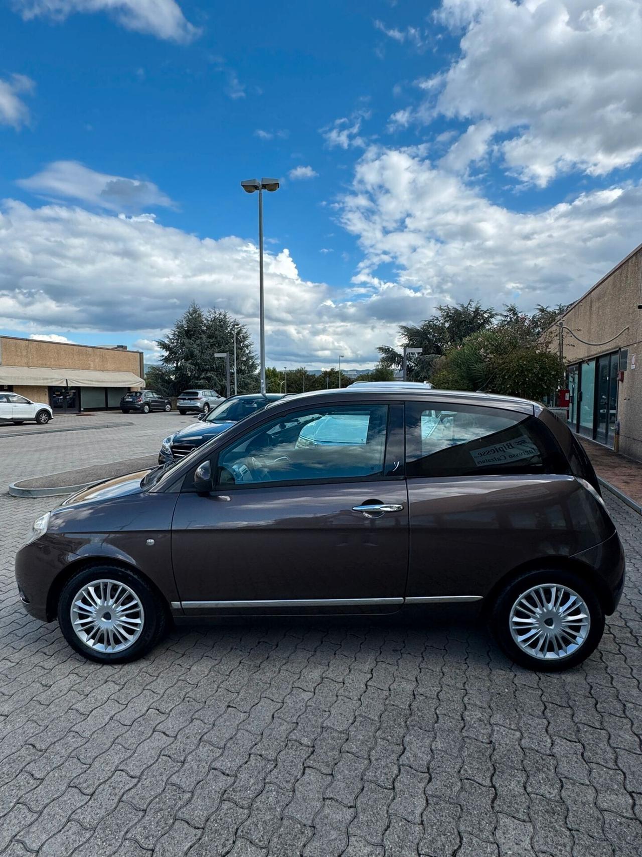 Lancia Ypsilon 1.2 Elle