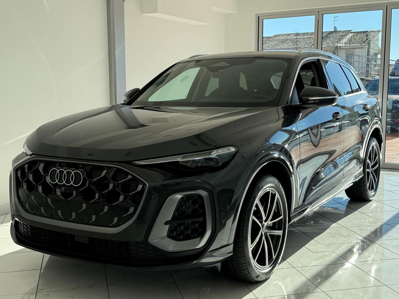 AUDI Q5 III 2025 audi-q5-iii-2025-1968-204cv-q5-2-0-tdi-mhev-s-line-edition-quattro-204cv-s-tronic-c