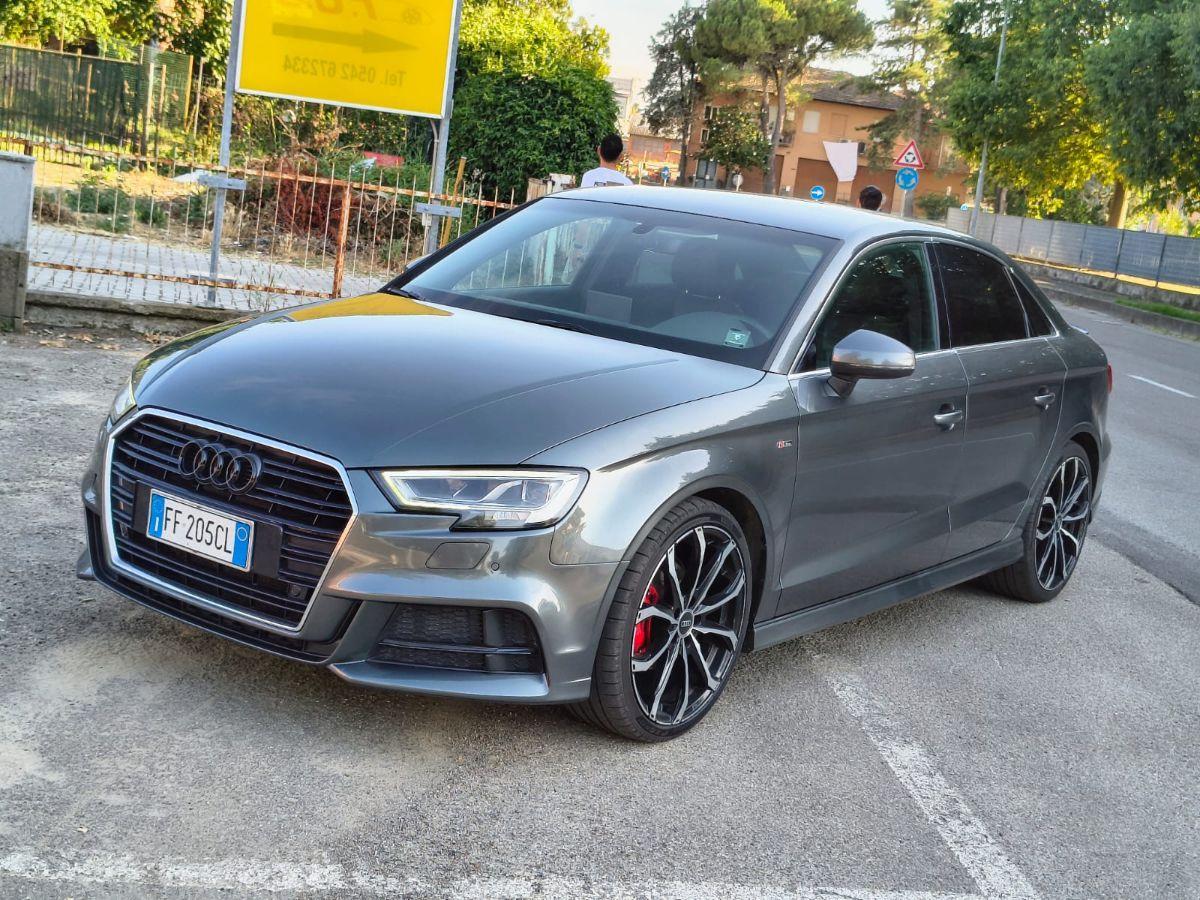 AUDI - A4 - 2.0 TDI 150CV S tronic Sport