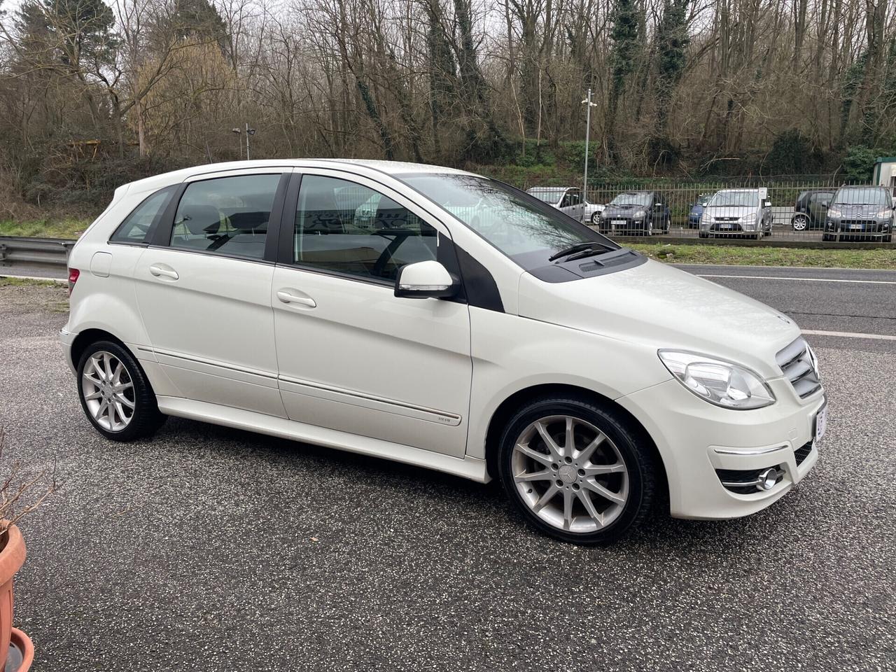 Mercedes-benz B 200 CDI Premium