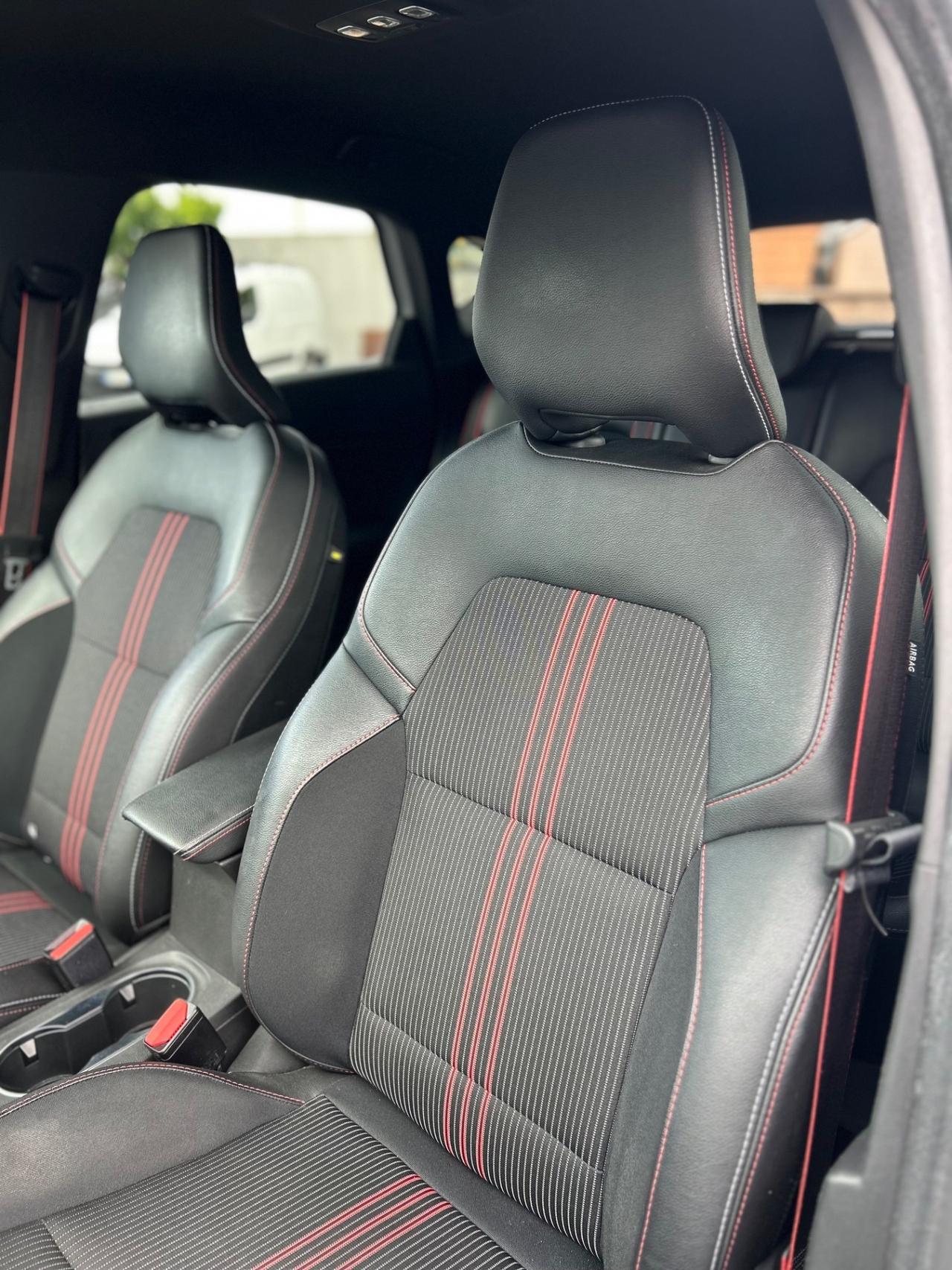 Renault Captur TCe 100 CV GPL RS Line