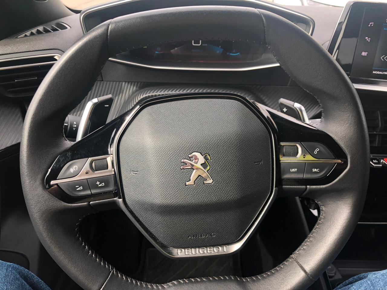 Peugeot 2008 BlueHDi 130 S&S EAT8 Allure Pack