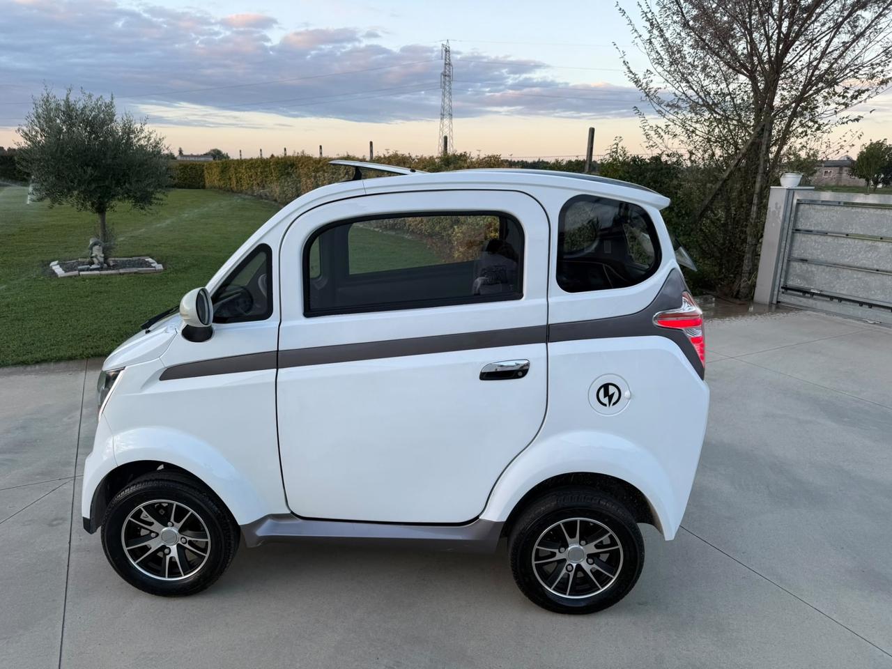 Altro Microcar elettrica X7