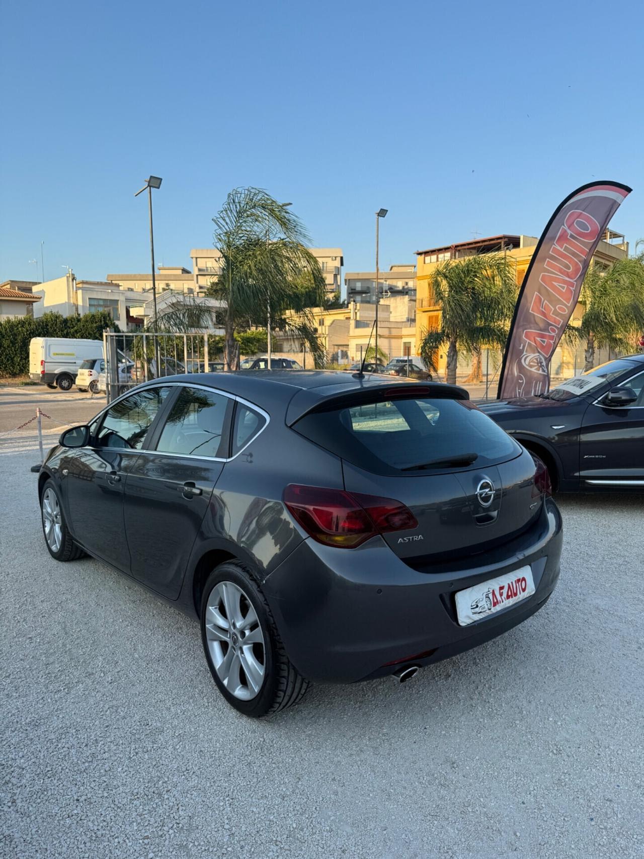 Opel Astra 2.0 CDTI 160CV 5 porte aut. Cosmo S