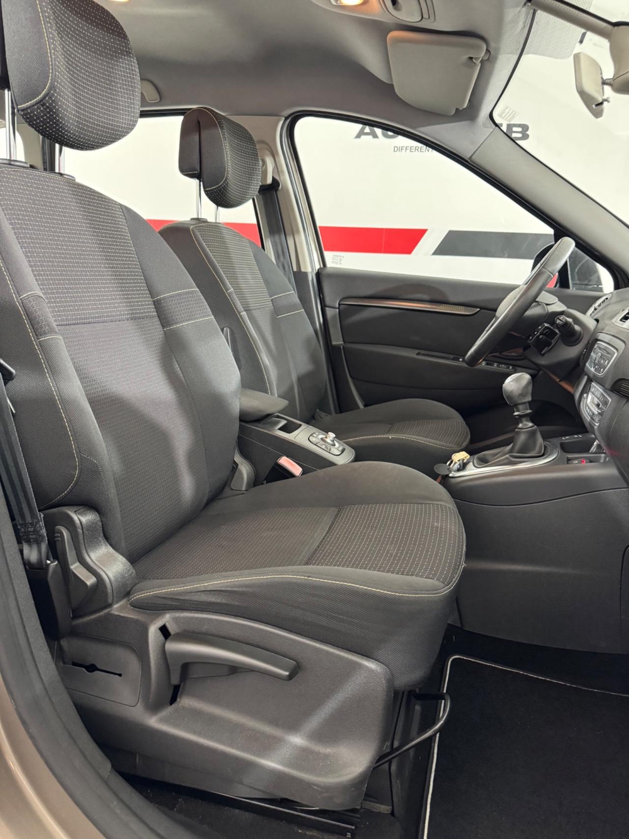 Renault Scenic Scénic X-Mod 1.4 TCe Luxe