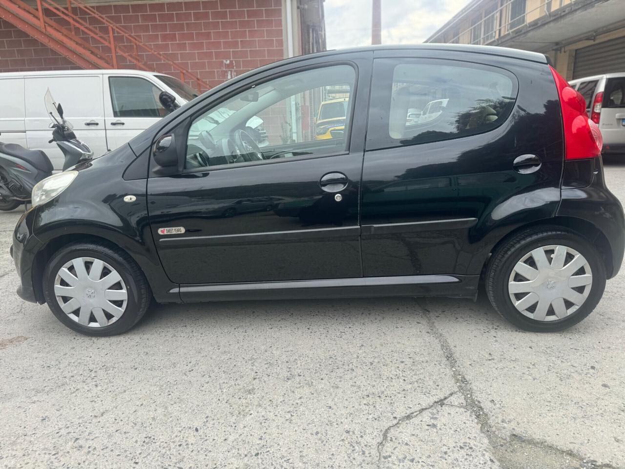 Peugeot 107 1.0 68CV 5p. 2Tronic automatica 2007