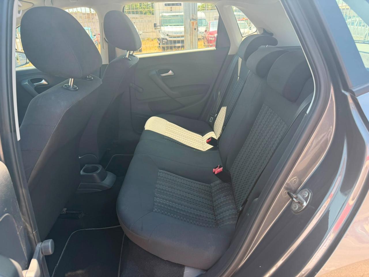 Volkswagen Polo 1.4 DIESEL - 2016