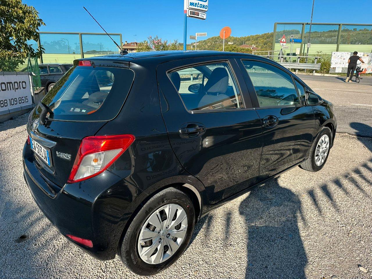 Toyota Yaris 5 Porte Yaris 5p 1.0 Lounge s/CL