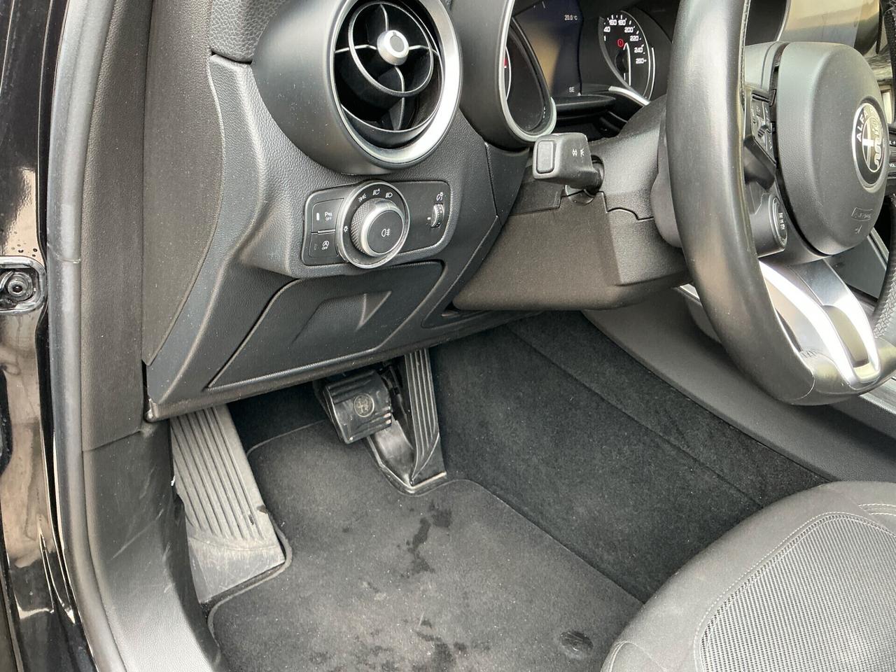 Alfa Romeo Stelvio 2.2 Turbodiesel 190 CV AT8 Q4 Executive