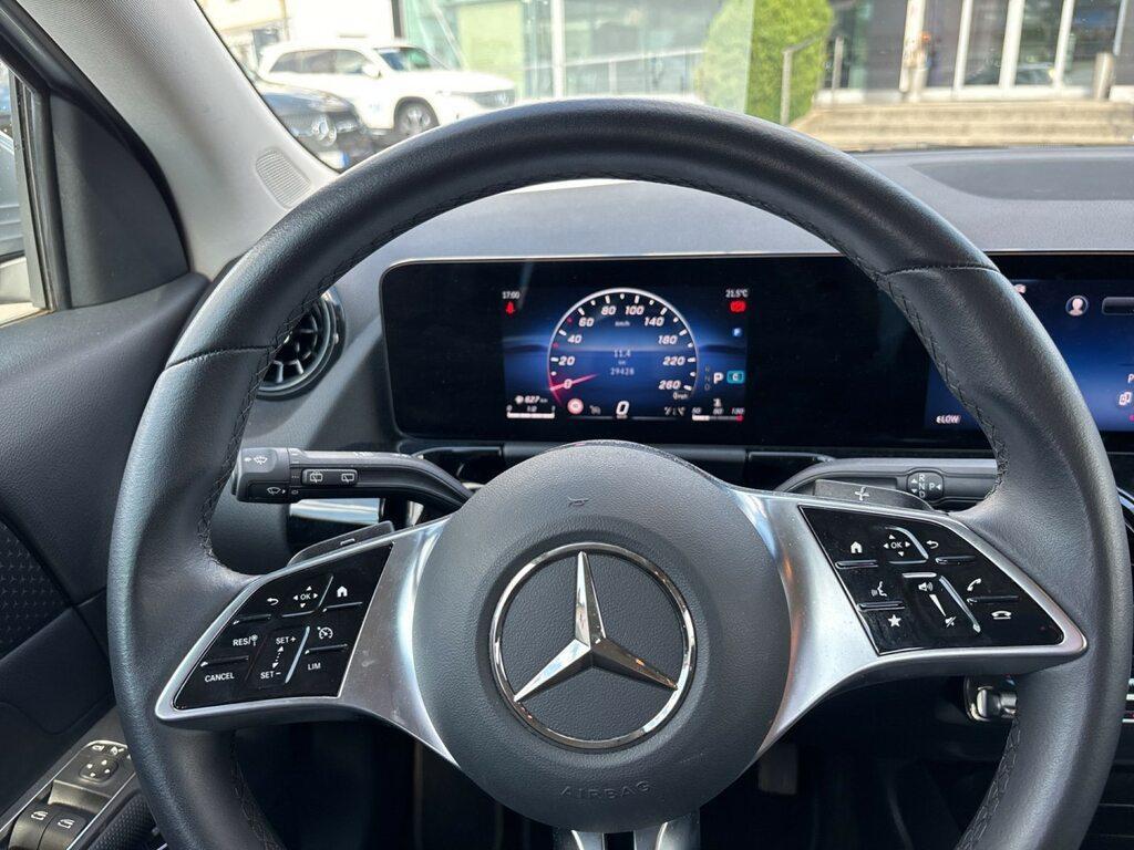 Mercedes GLA 180 180 D Advanced 8G-DCT
