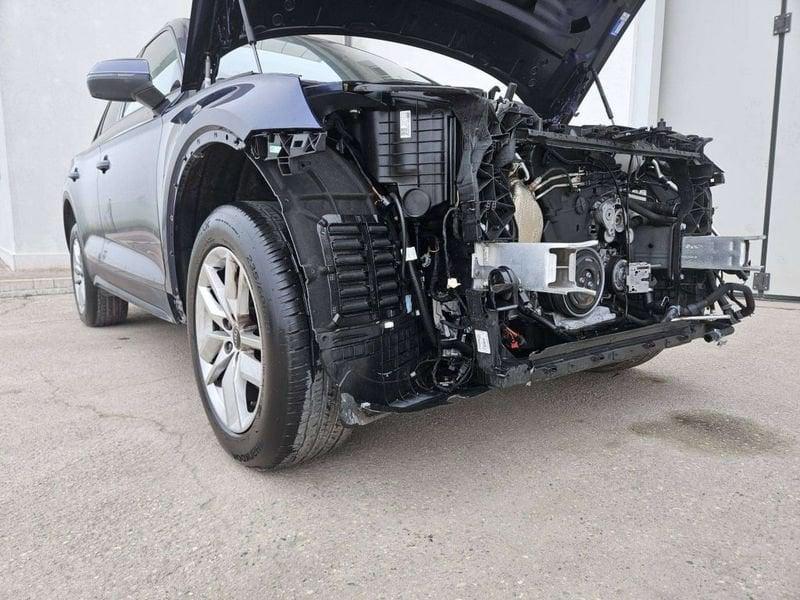 Audi Q5 40 2.0 tdi mhev 12V quattro s-tronic START