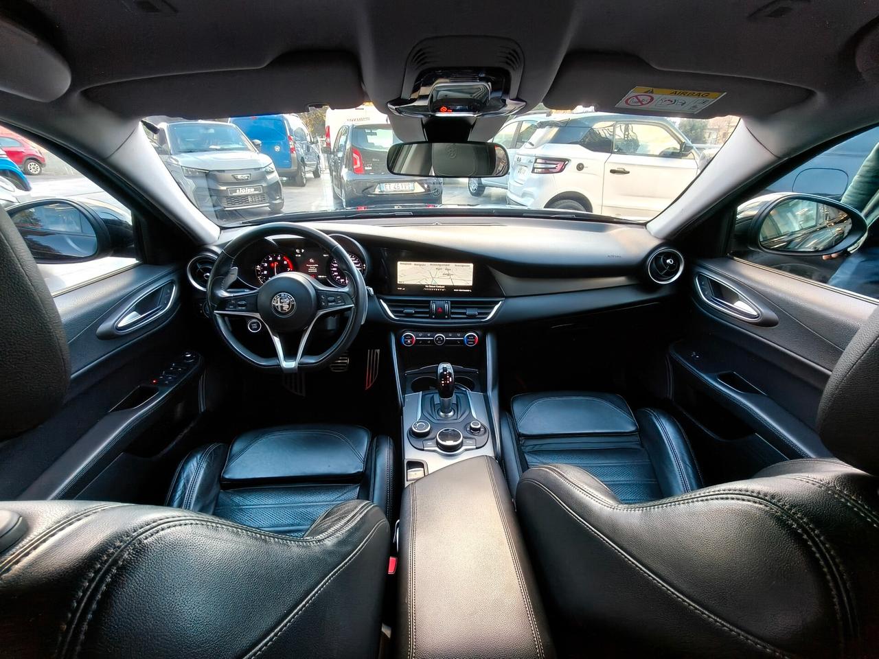 Alfa Romeo Giulia 2.0 Turbo 280 CV AT8 AWD Q4 Veloce