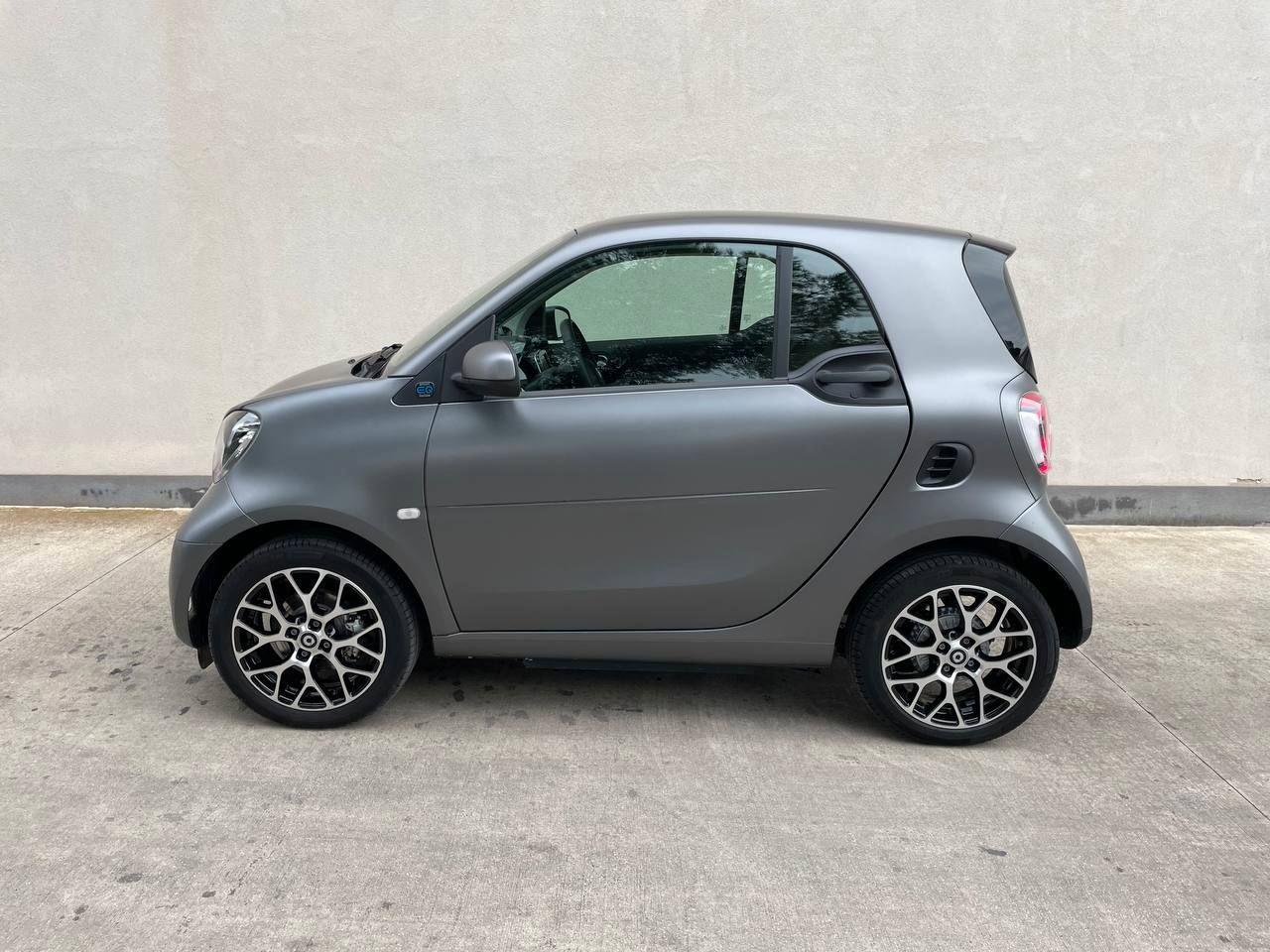 SMART Fortwo III 2020 - Fortwo eq racingrey 22kW