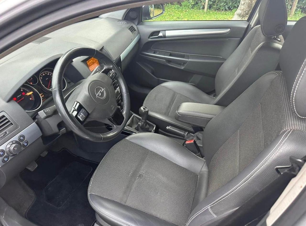 Opel Astra 1.7 CDTI 101CV 5 porte Cosmo