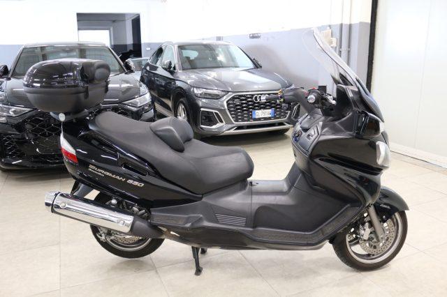 SUZUKI Burgman 650 EXECUTIVE