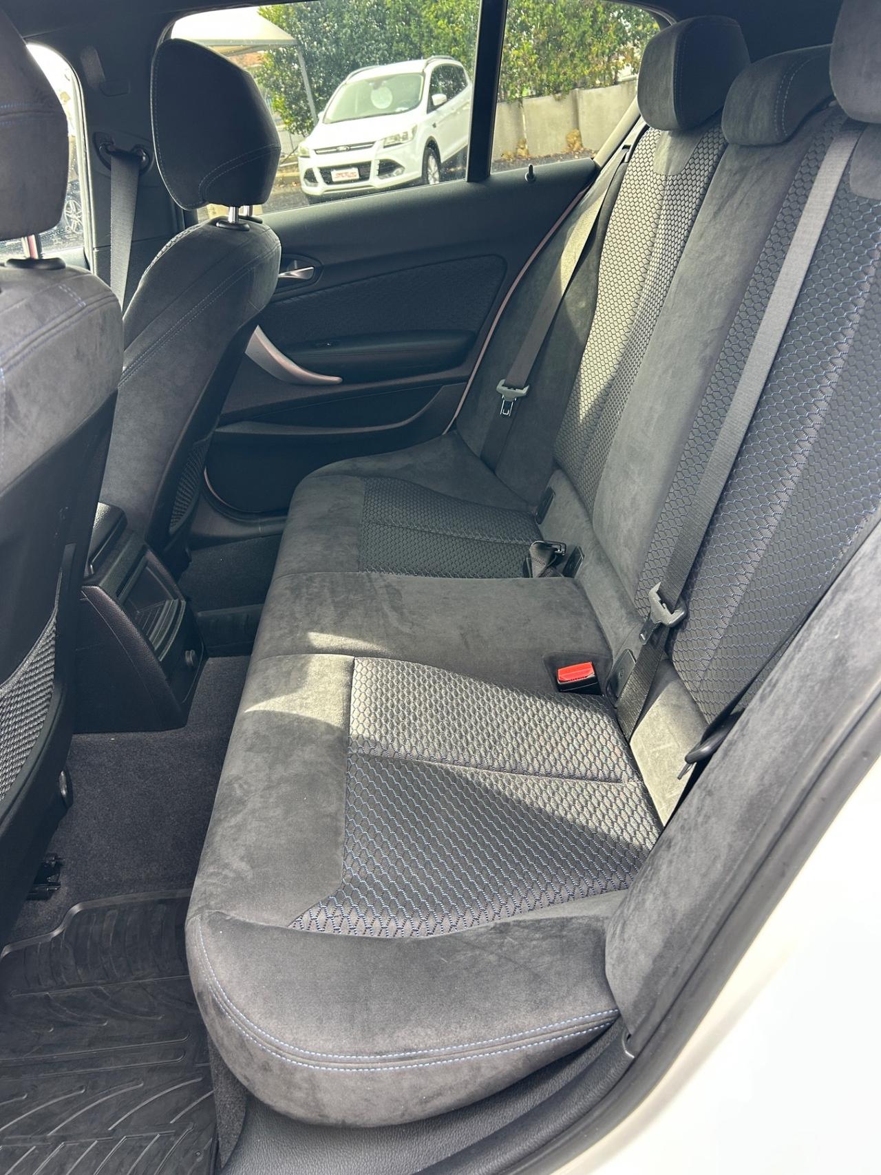 Bmw 116 116d 5p. Msport