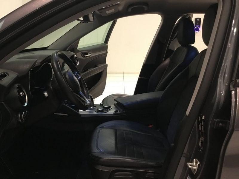 Alfa Romeo Stelvio Stelvio 2.2 Turbodiesel 180 CV AT8 RWD Super