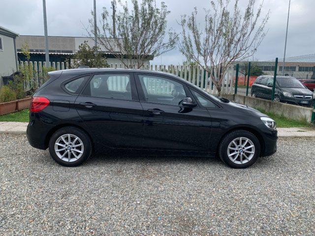 BMW 218 d Active Tourer Advantage