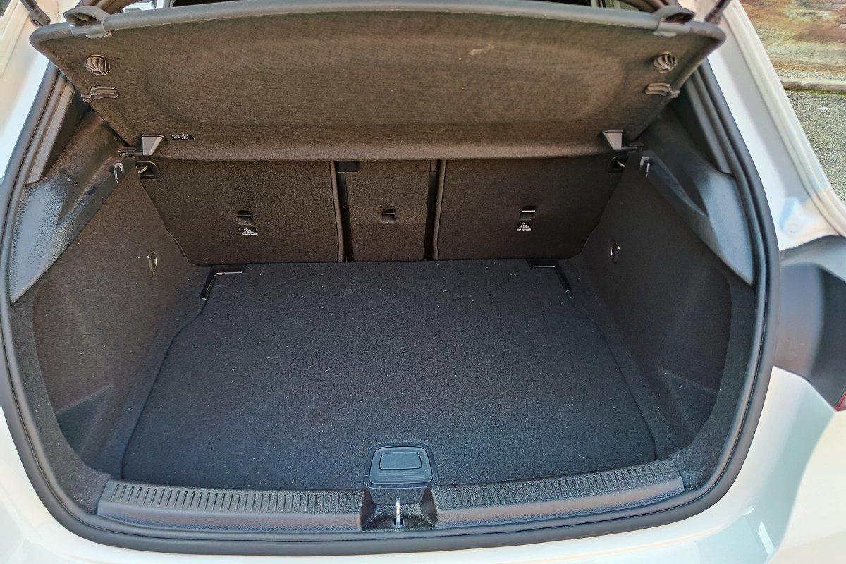 MERCEDES A 180 Automatic AMG Line Advanced Plus