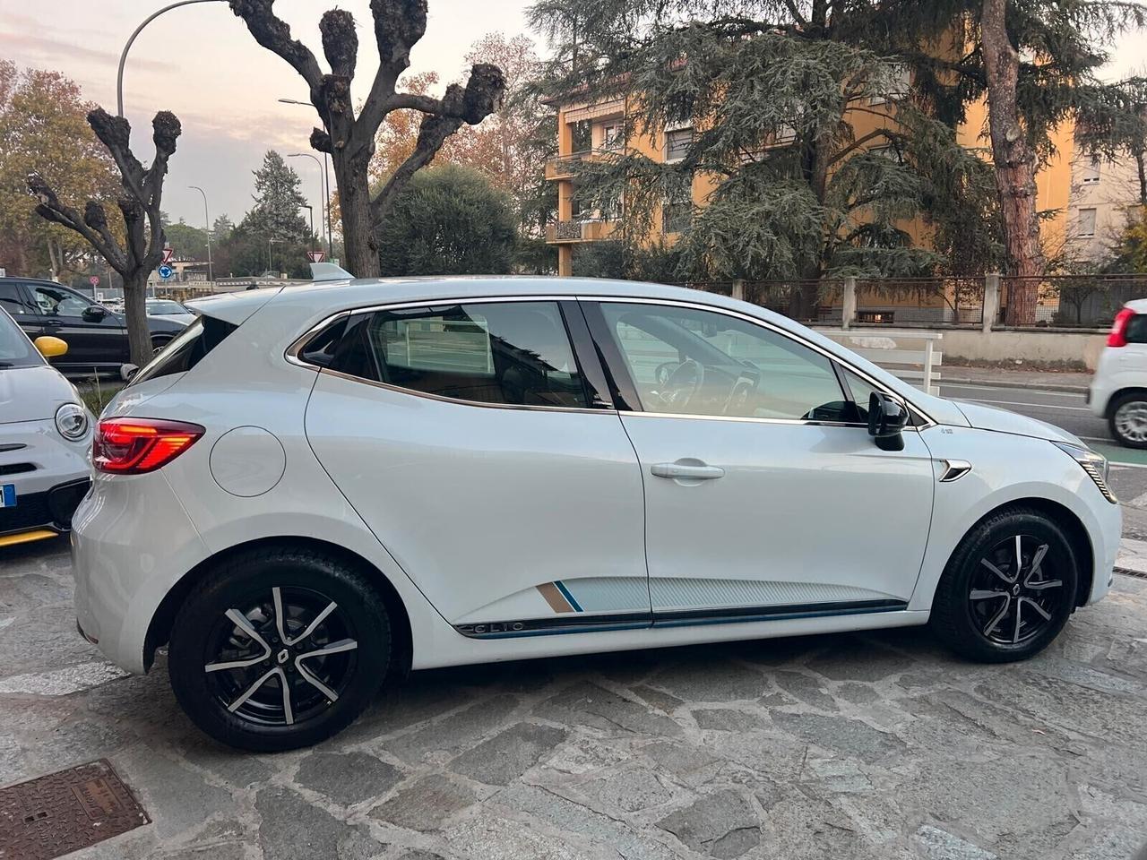 RENAULT CLIO HYBRID E-TECH RS LINE 140cv NEOPAT