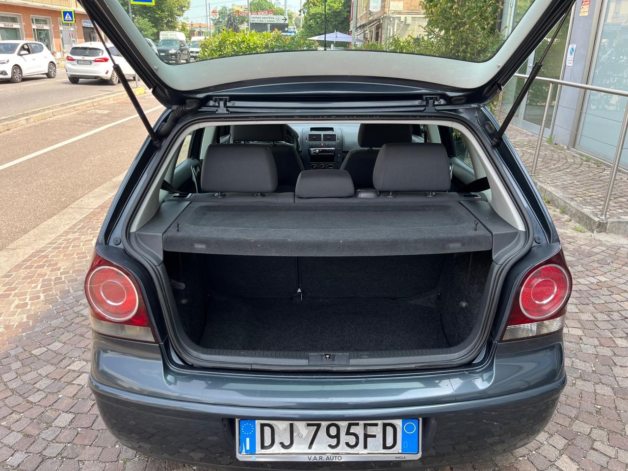 Volkswagen Polo 1.4 80CV 16V 5p. Comfortline BiFuel Gpl