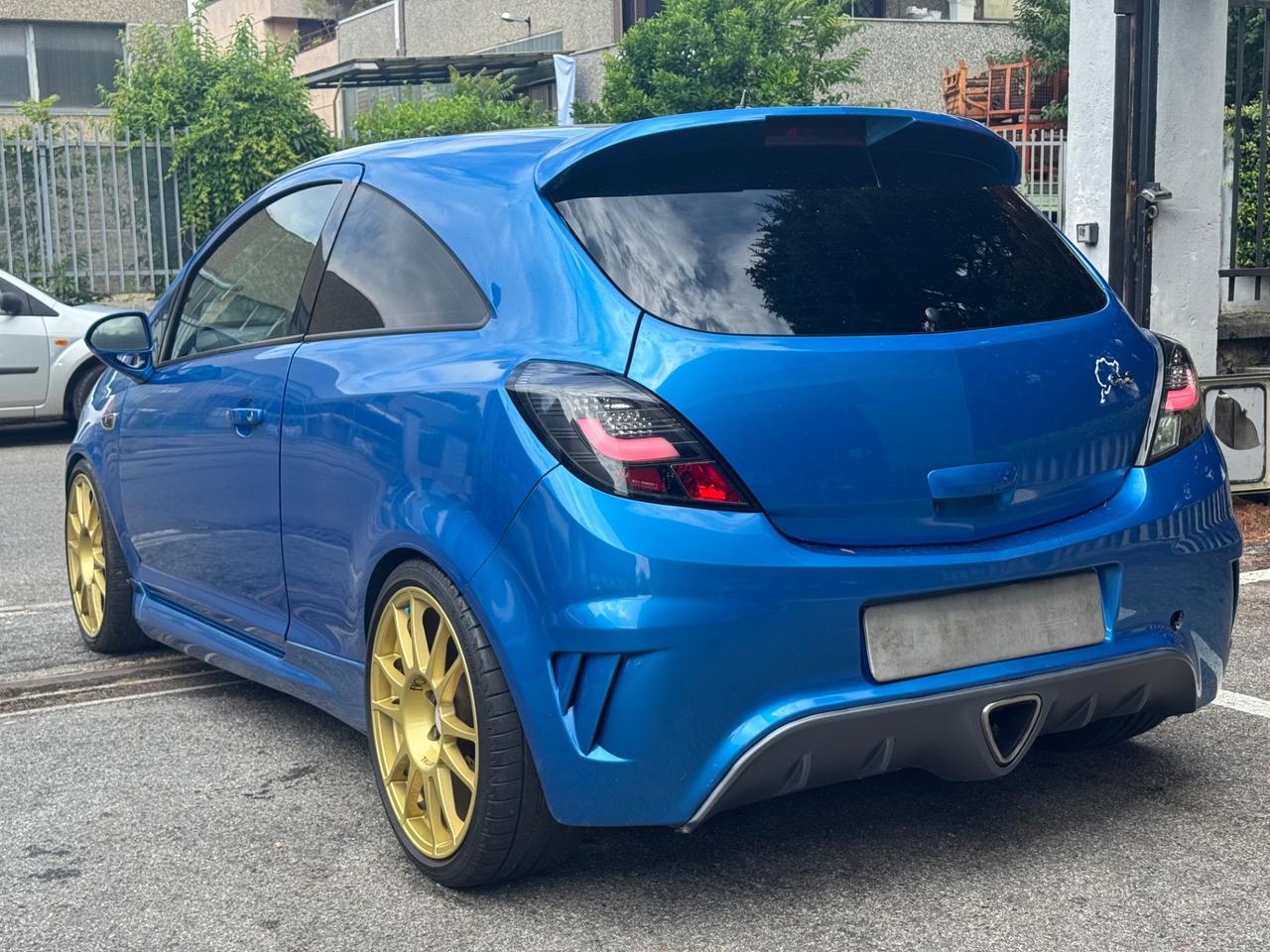 Opel Corsa 1.6 T 192CV 3 porte OPC