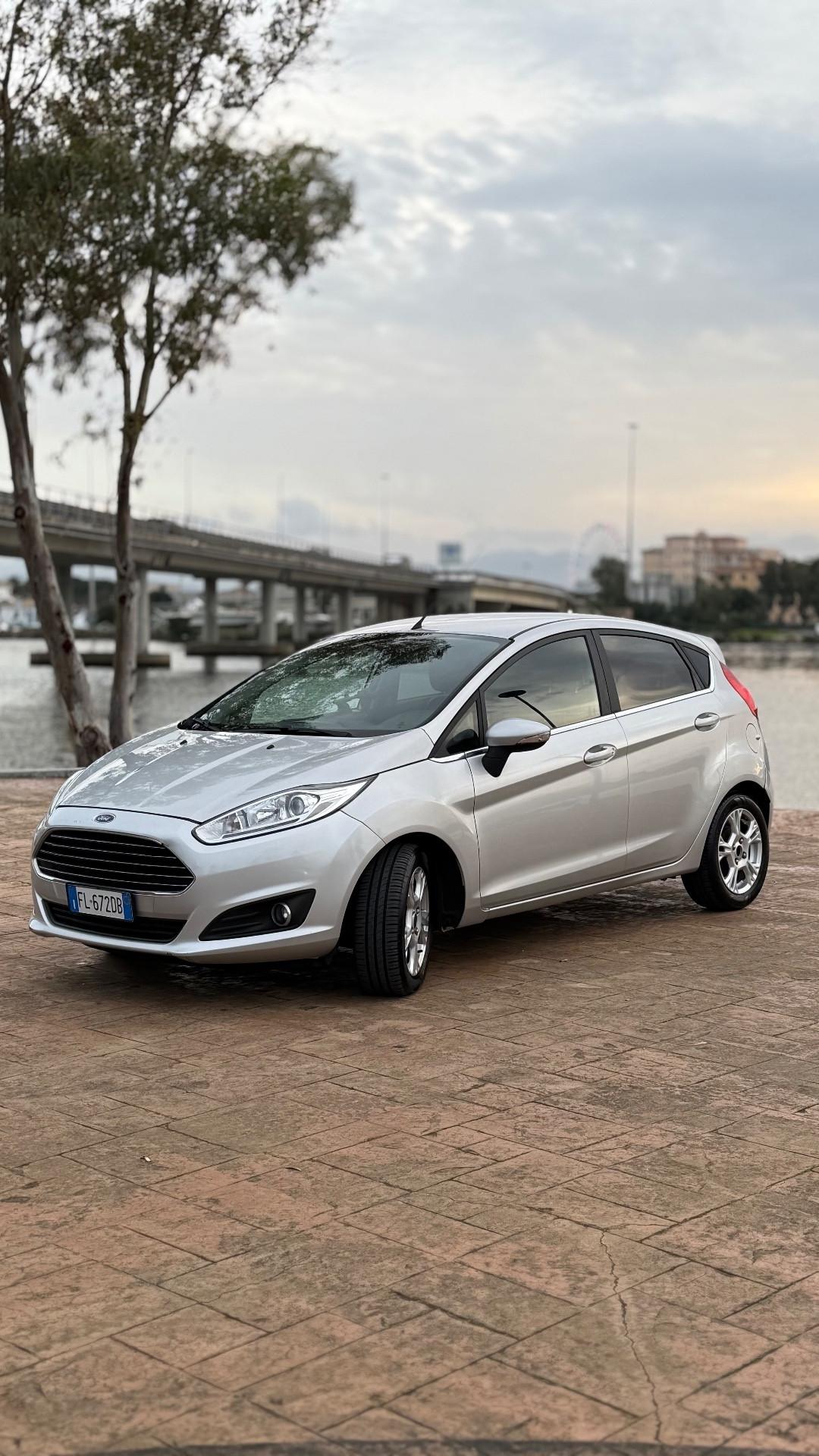 Ford Fiesta 1.5 TDCi 75CV 5 porte Titanium
