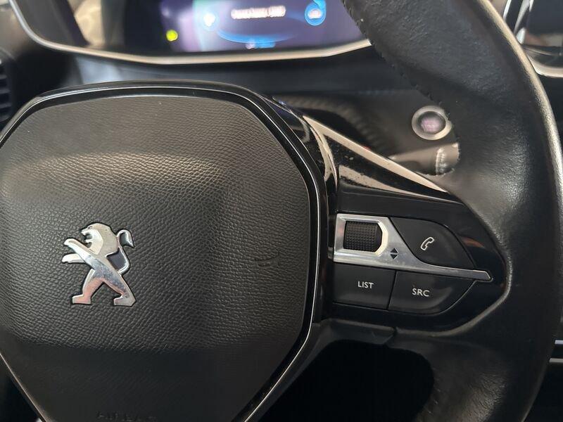 Peugeot 2008 PureTech 100 S&S Allure Pack