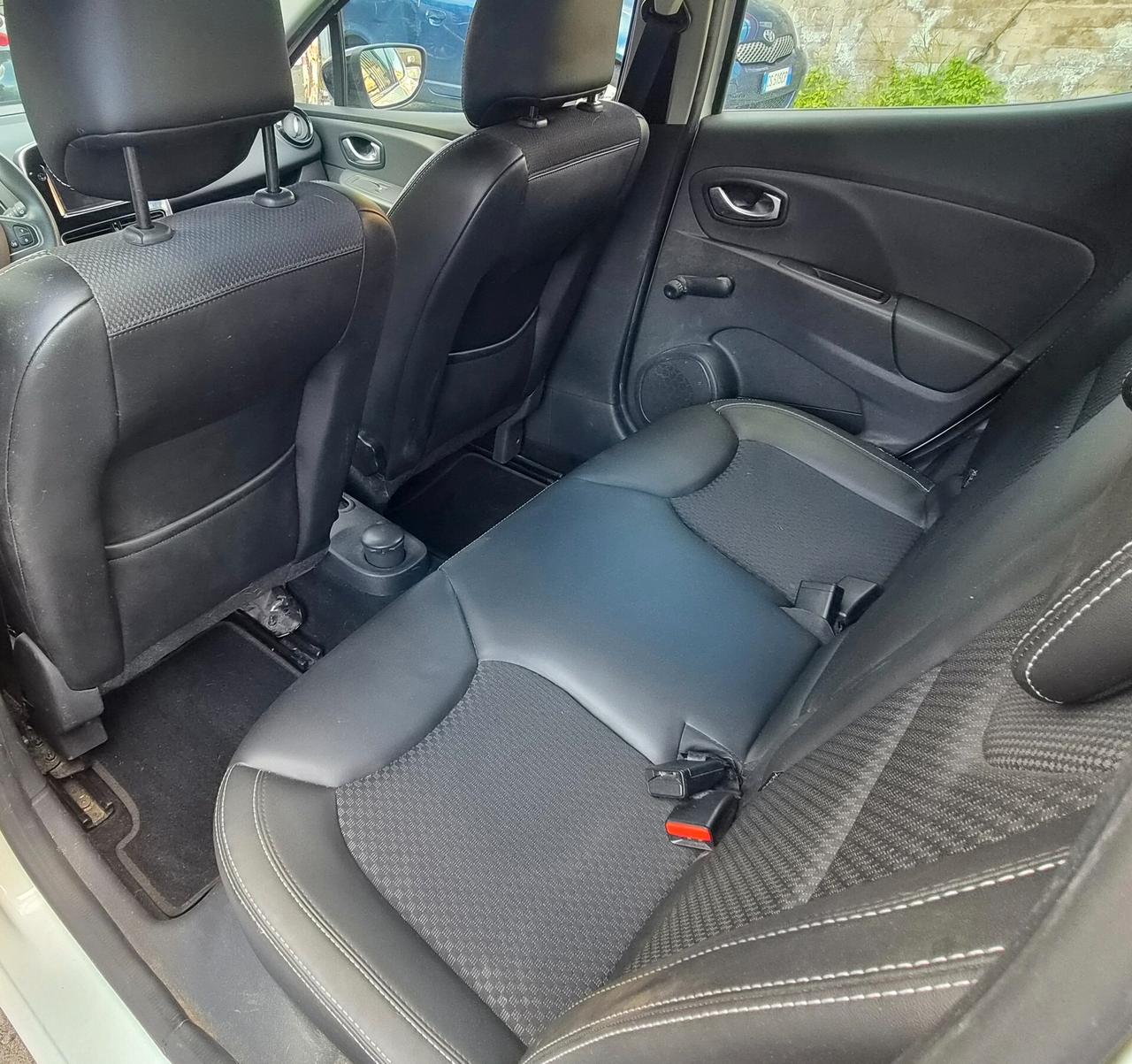 Renault Clio dCi 8V 75 CV 5 porte Moschino Life