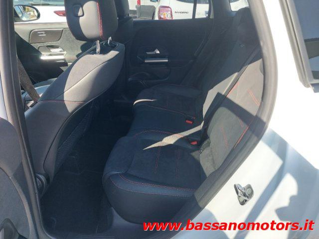 MERCEDES-BENZ GLA 200 Automatic AMG Line Premium