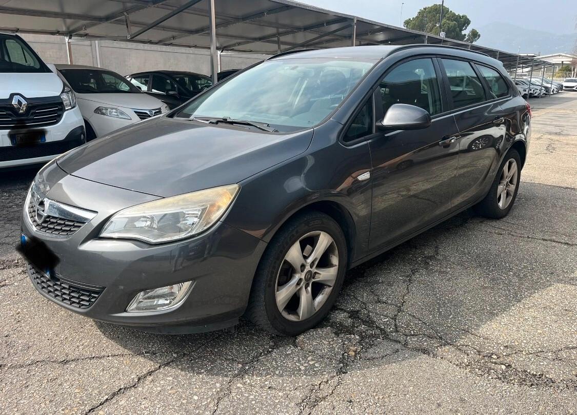 Opel Astra 1.7 CDTI 110CV Sports Tourer Cosmo Fleet